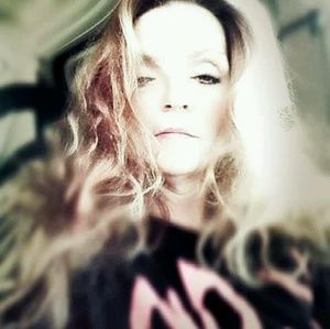 Meet your Posher, Buffy